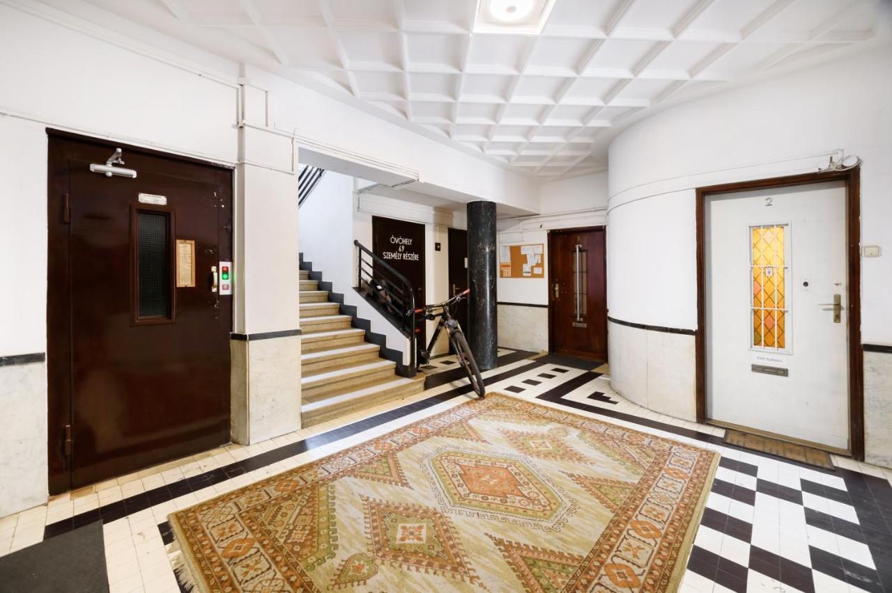 Stylish Homes Downtown Buda — Photos 3
